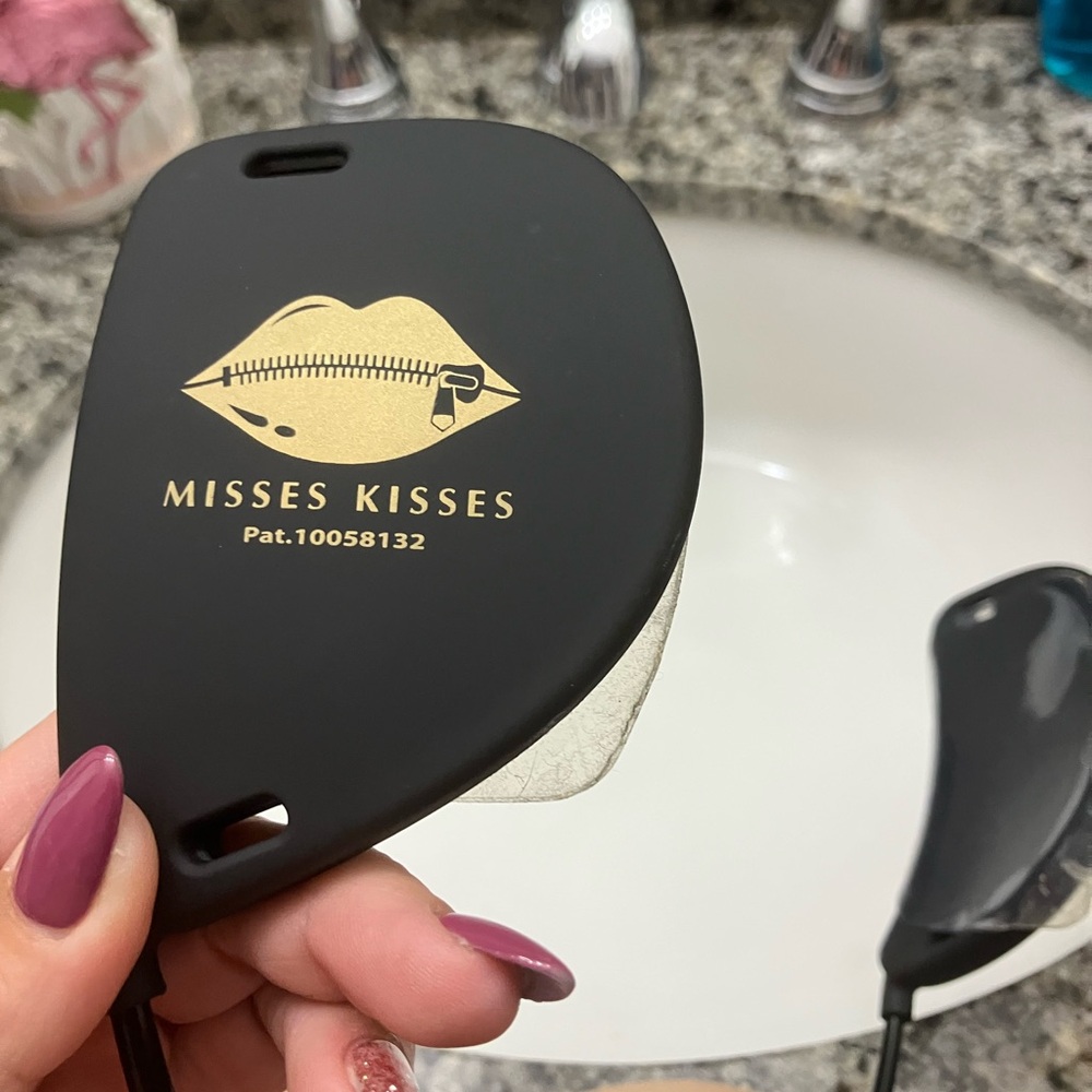 Misses Kisses bra moderate plunge